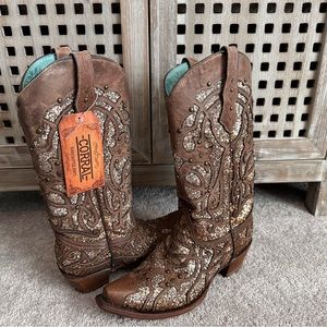 NWT Corral Gold Sparkle Cowboy Boots Women’s 9.5